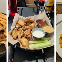 Breezes Restaurant & Bar