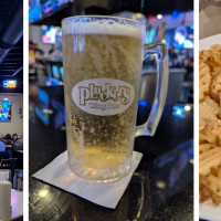 Pluckers Wing Bar Selma